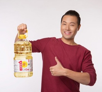 Рекламная съёмка подсолнечного масла 