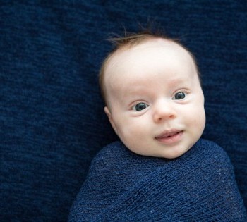 Милое фото счастливого малыша. Фотосессия в стиле LifeStyle в Днепре.